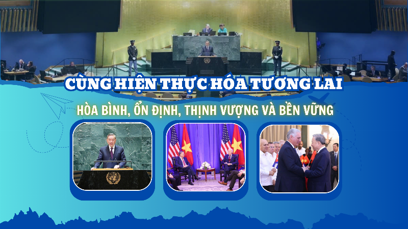 Một bình hoa đặt trên bàn làm việc với các loại hoa tượng trưng cho sự thành công, thịnh vượng và mối quan hệ hợp tác bền vững